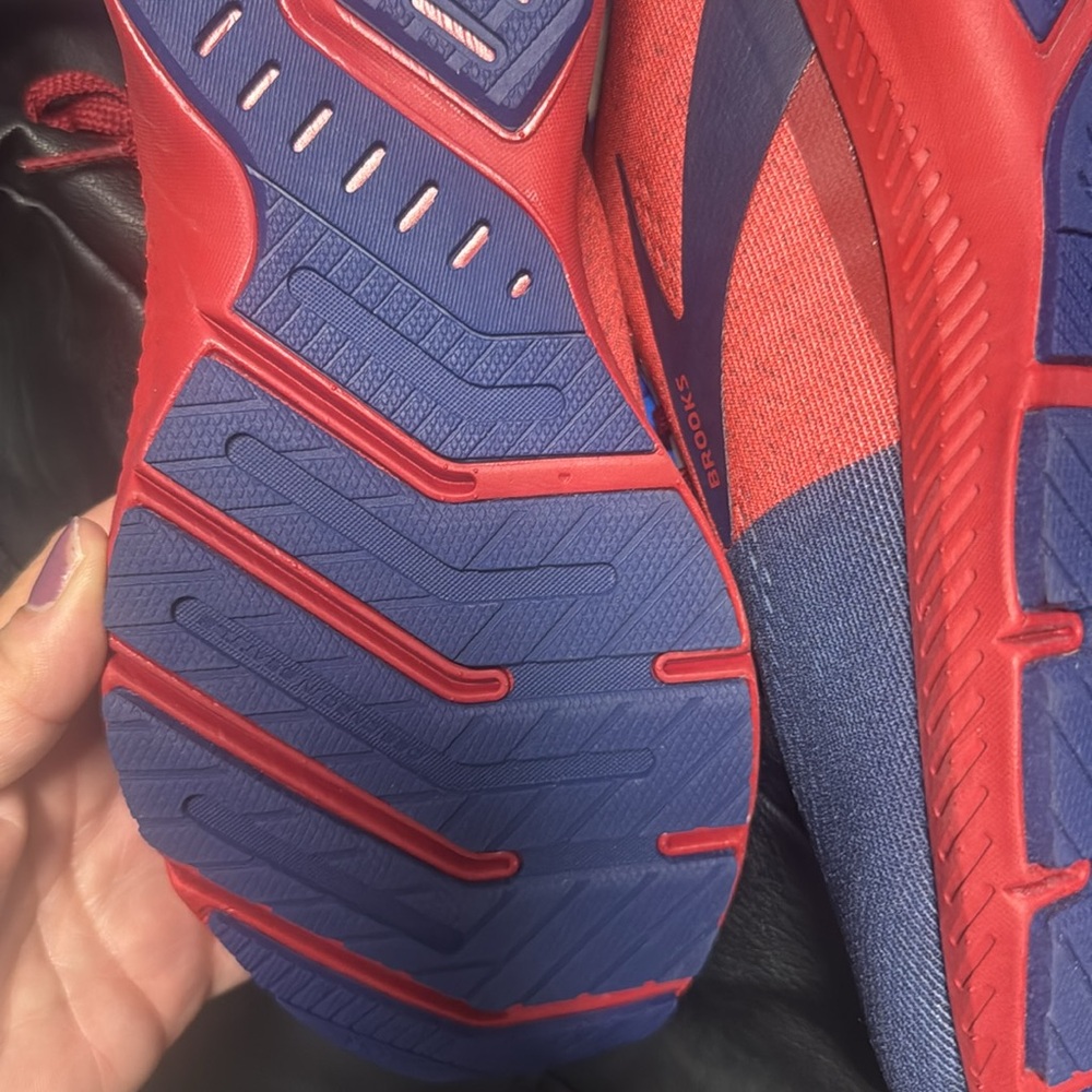 Brooks launch 8 women’s size 9.5 - Picture 3 of 4